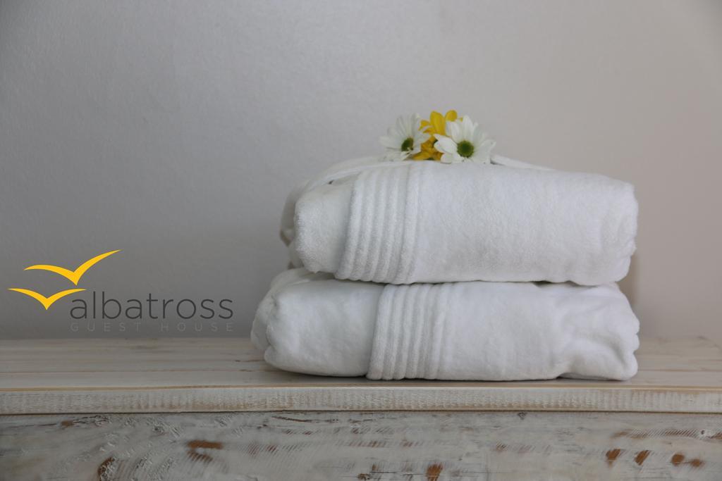 Albatross Guesthouse Langebaan Luaran gambar