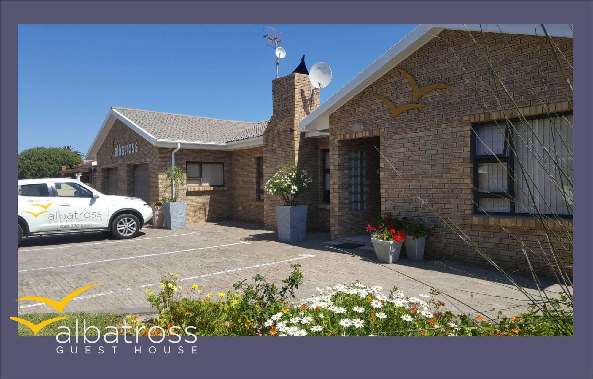 Albatross Guesthouse Langebaan Luaran gambar